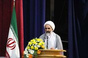 امام‌جمعه آبادان به جای مسئولان معذرت‌خواهی کرد