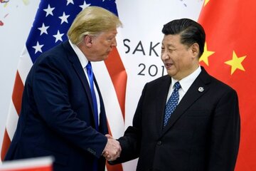بلومبرگ: مرحله اول توافق تجاری چین و آمریکا آماده امضای ترامپ است