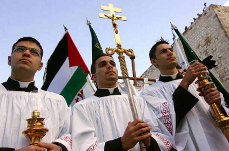 حماس اعمال محدودیت‌ها علیه مسیحیان غزه را محکوم کرد

