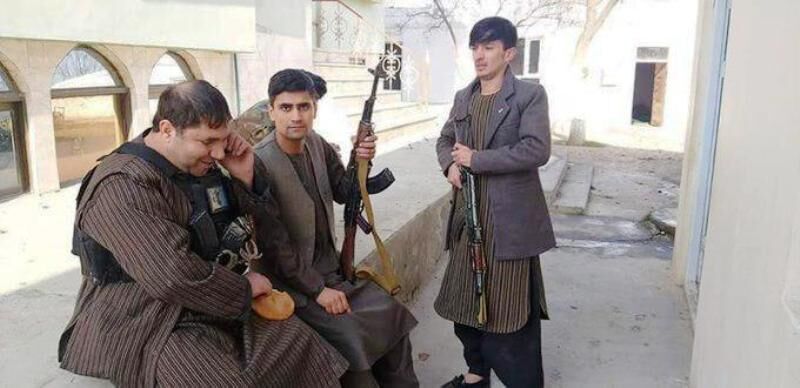 قیصاری از دست ارتش و پلیس افغانستان گریخت
