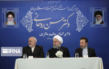 Rouhani meets Iranians residing in Malaysia