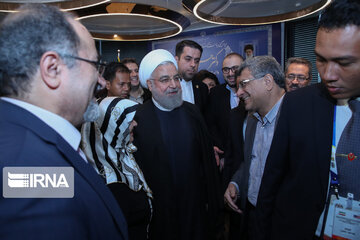 Rouhani meets Iranians residing in Malaysia