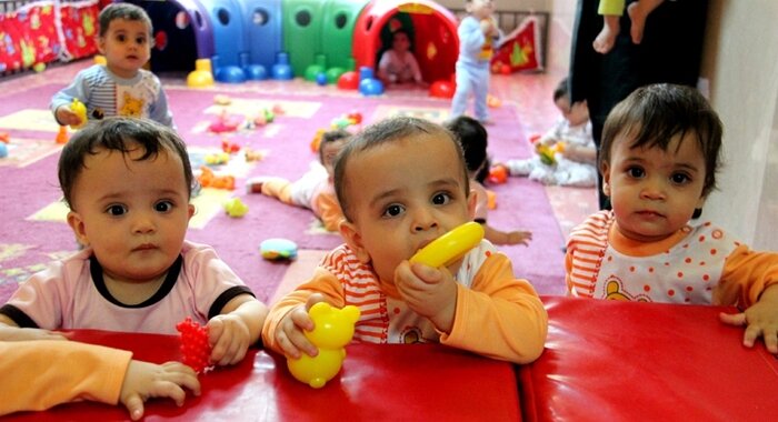 زنجان - ایرنا - هم اکنون 57 کودک در مراکز شبه خانواده بهزیستی مقیم هستند...