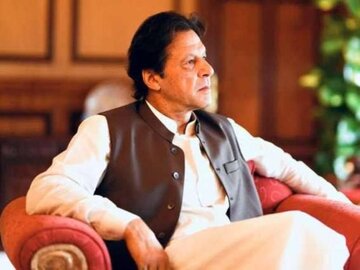 مجلس پاکستان دلیل غیبت عمران خان در نشست کوالالامپور را جویا شد