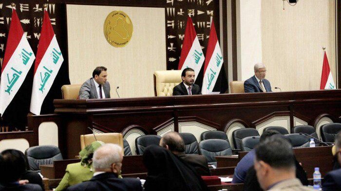 نشست مجلس عراق به دلیل ادامه بحران سیاسی به تعویق افتاد
