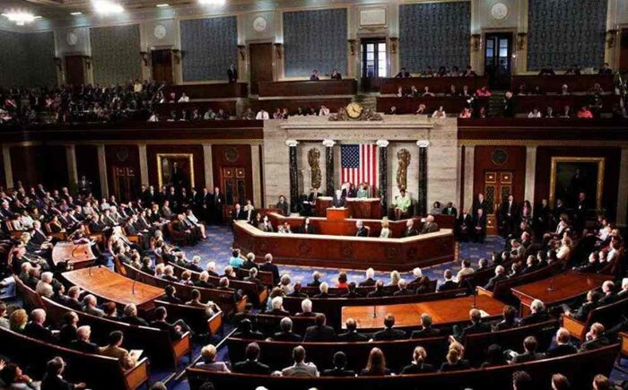 مجلس نمایندگان آمریکا استیضاح ترامپ را به سنا می‌فرستد