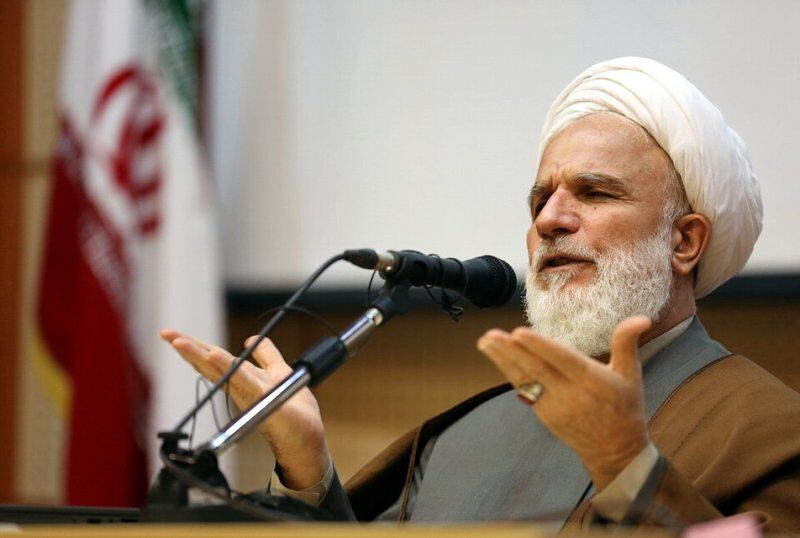 مردم باید اهمیت انتخابات را درک کنند
مردم باید اهمیت انتخابات را درک کنند