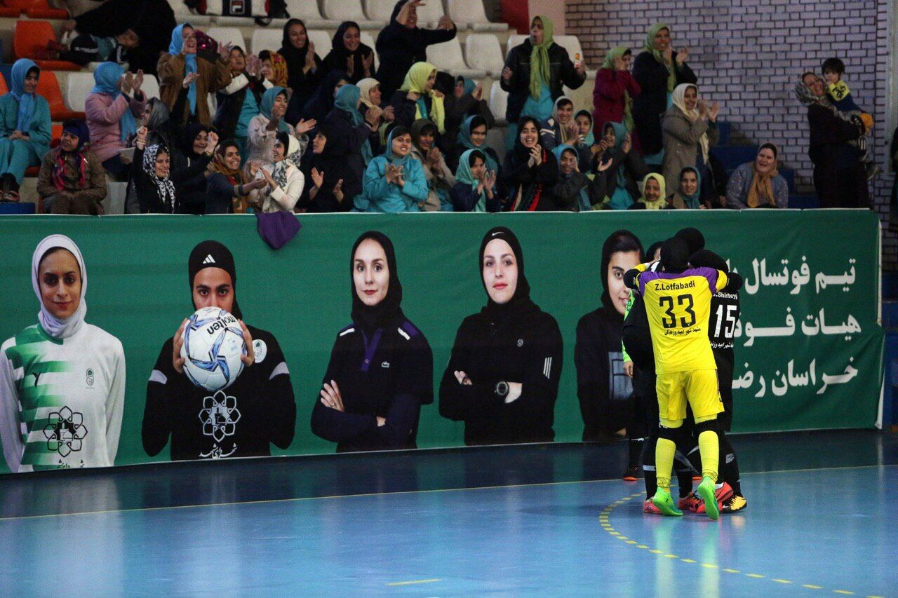 بانوان فوتسالیست خراسان رضوی صدرنشین جدول لیگ برتر شدند بانوان فوتسالیست خراسان رضوی صدرنشین جدول لیگ برتر شدند