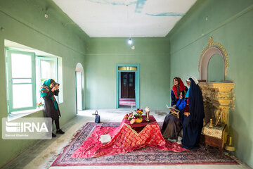 Flavor of Tehran's Qajari house on the eve of Yalda Night