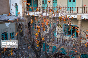 Flavor of Tehran's Qajari house on the eve of Yalda Night