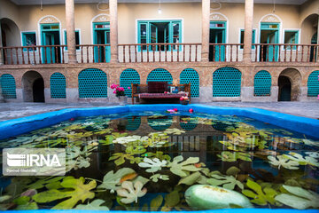 Flavor of Tehran's Qajari house on the eve of Yalda Night