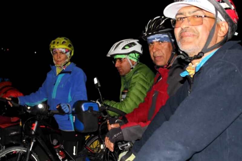 ۱۱۰۰ کیلومتر رکاب‌زنی به یاد جانباختگان زلزله بم