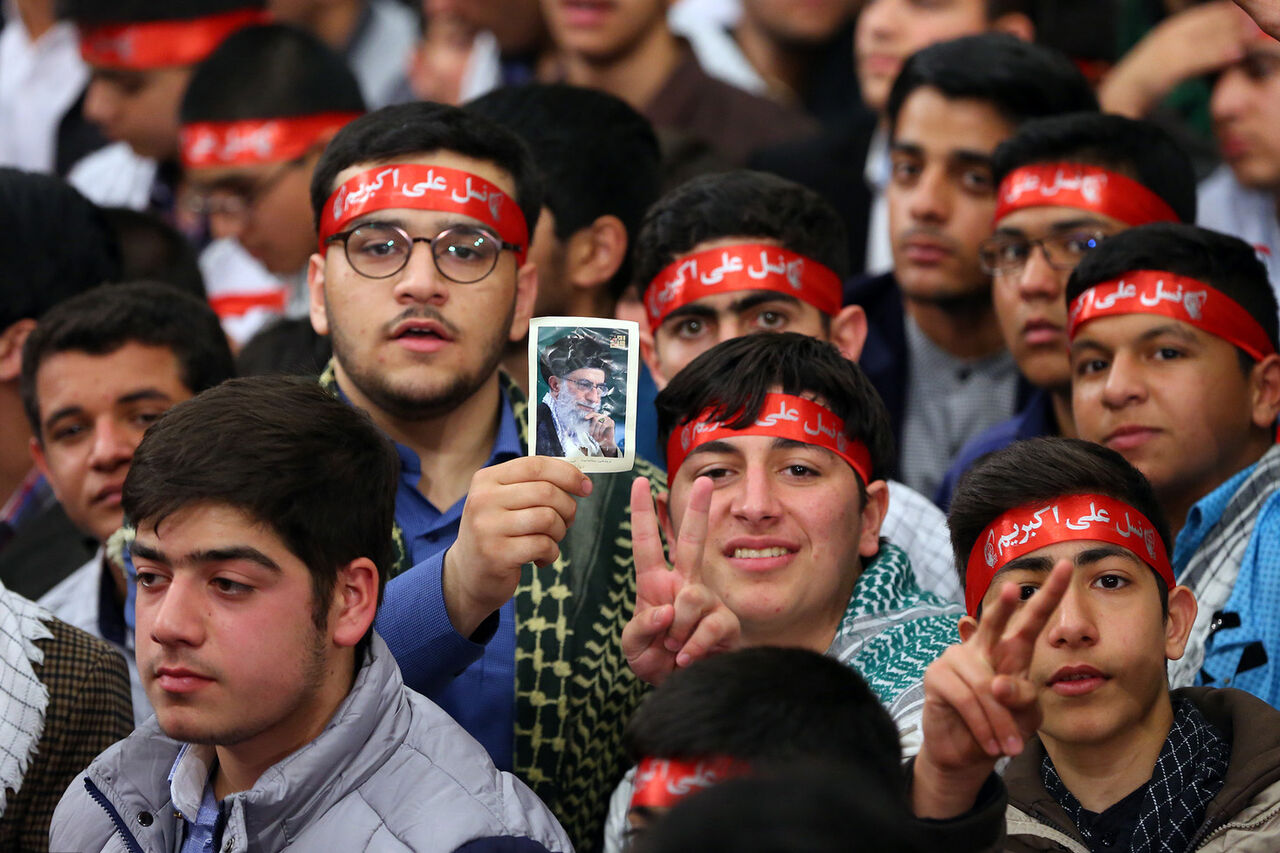 Исламская республика ирак. Иран исламское право. Иран исламское право. Исламская республика иран. Внешняя политика ирана на ближнем востоке.