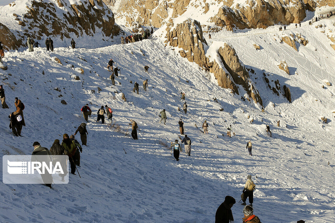 کولبر سقزی بر اثر سرما جان باخت