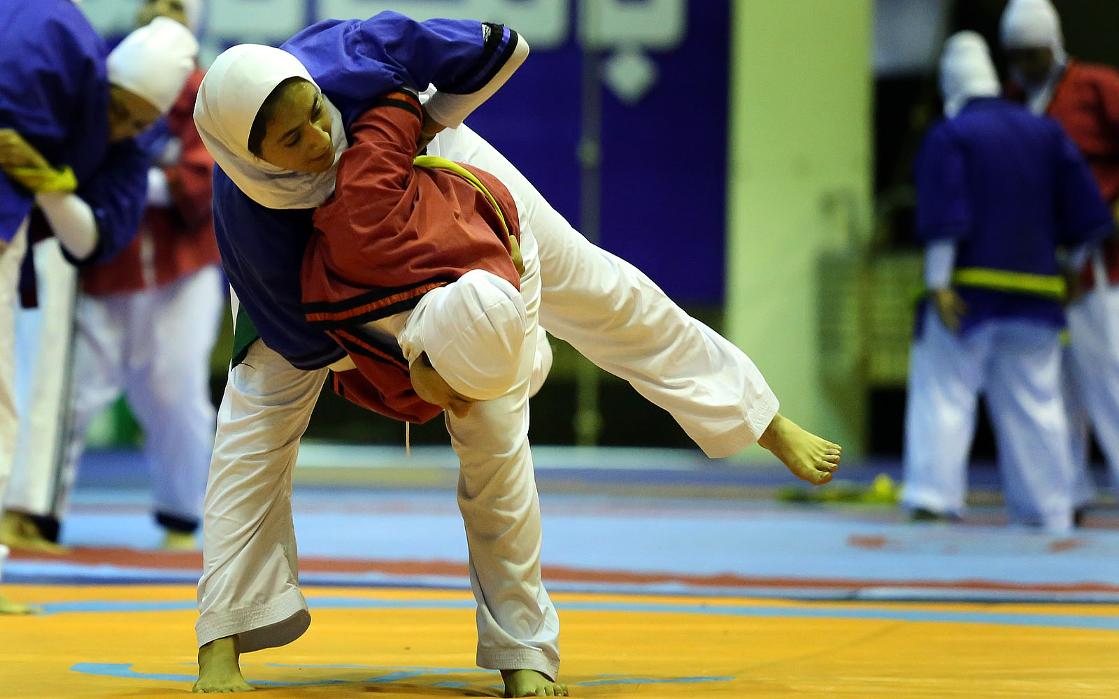 Irán se corona campeón de las Competiciones Mundiales de Lucha Alysh