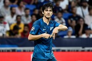 Iranian Azmoun to play for Russian 2019 League