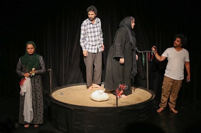 اثر نمایشی البرز برگزیده جشنواره مهر کاشان شد