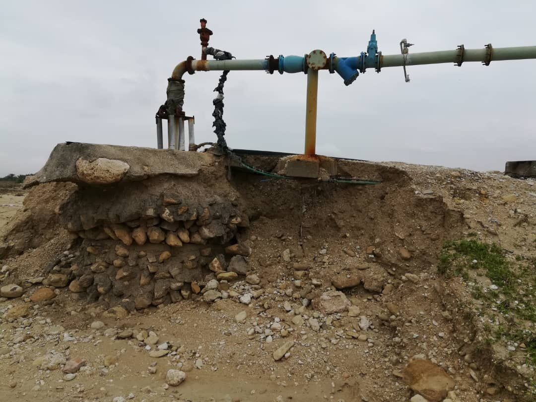 بازسازی تاسیسات آبرسانی روستاهای خسارت دیده از سیل در لامرد 