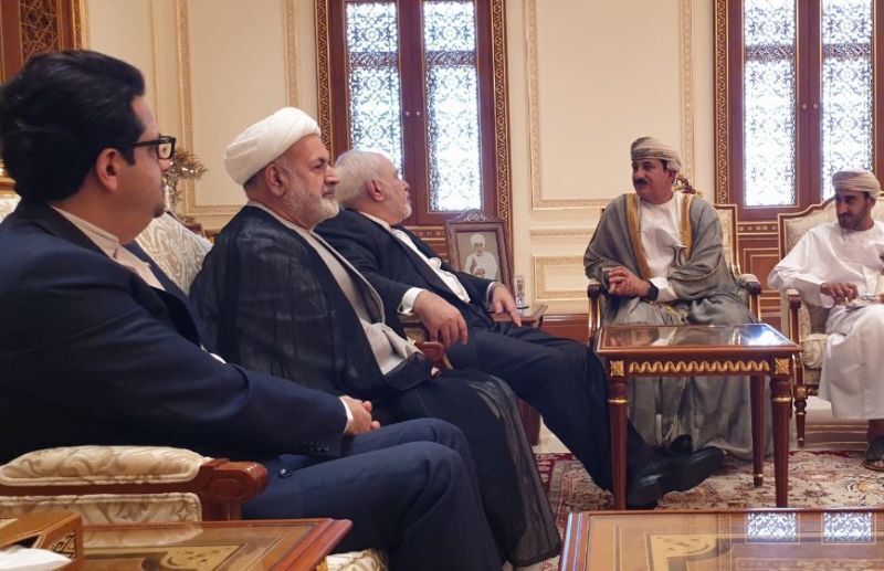 Zarif, Omani minister review ways to develop friendly ties