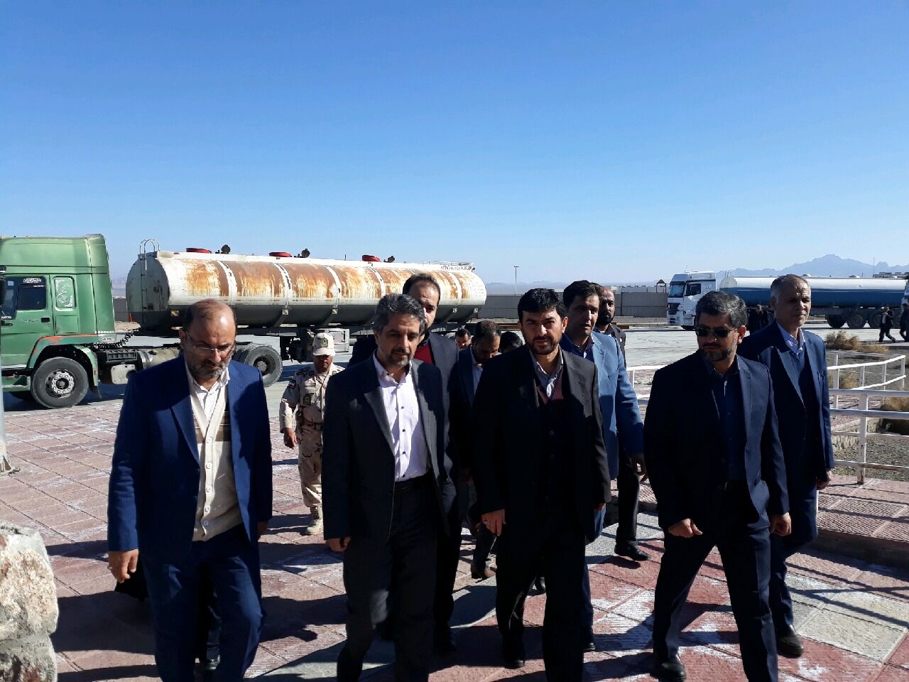 قائم مقام وزیر صنعت از مرز ماهیرود سربیشه بازدید کرد