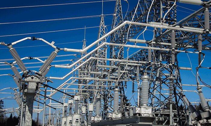 تقویت شبکه برق نیاز اساسی شهرک‌های صنعتی همدان است