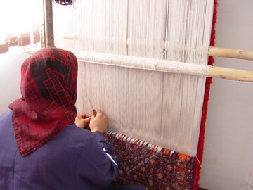 یک هزار و ۱۴۱ پروانه تولید انفرادی صنایع دستی در کردستان صادر شد