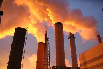 سهم ۴۳ درصدی صنایع در آلودگی هوای اراک 