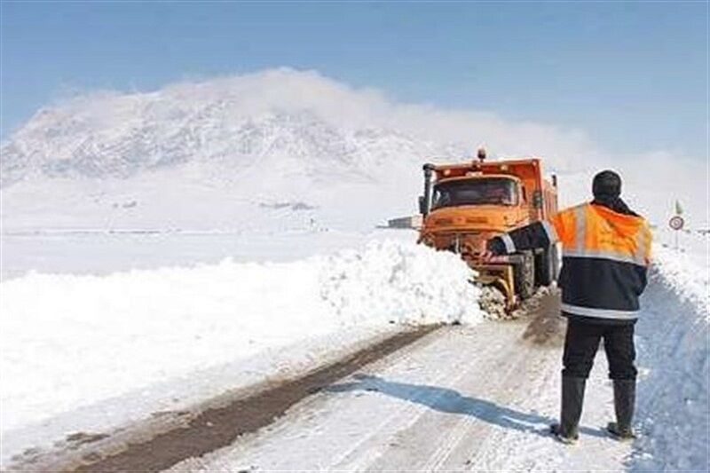 ۱۱۰ کیلومتر محور برفگیر مازندران برفروبی شد