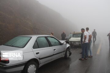 تصادف زنجیره ای هشت دستگاه خودرو در همدان