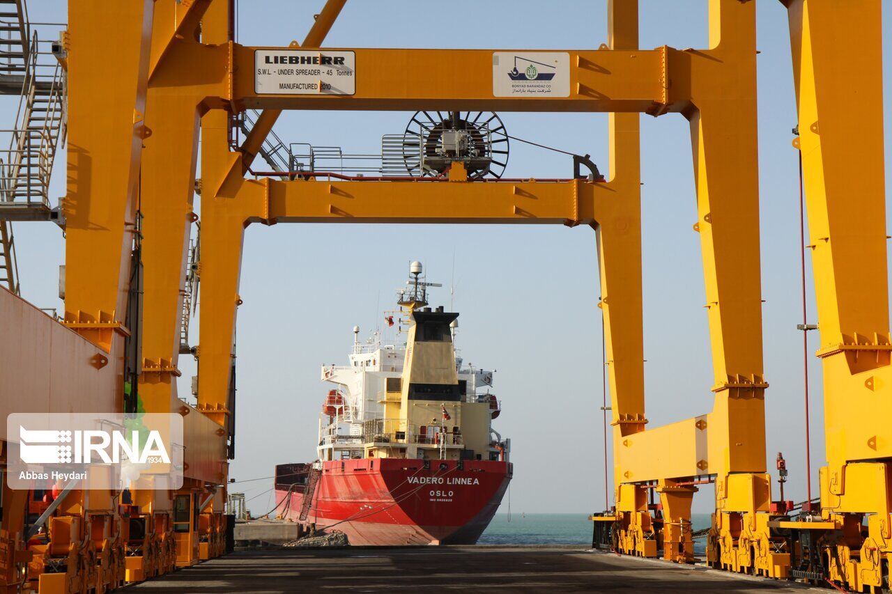 Irans positiv Handelsbilanz von 31,9 Milliarden Dollar Exporte Irans positiv Handelsbilanz von 31,9 Milliarden Dollar Exporte