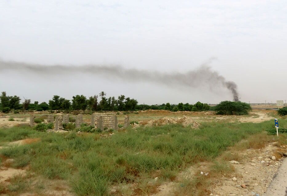 آتشسوزی بقایای هرس درختان در دزفول مشکلساز شد آتشسوزی بقایای هرس درختان در دزفول مشکلساز شد