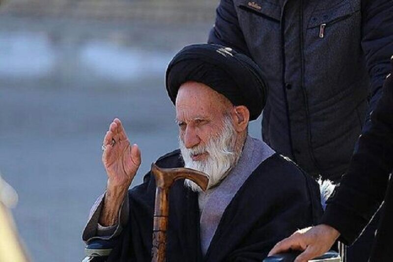 پیکر آیتالله مهاجر در اصفهان تشییع و به خاک سپرده شد