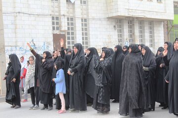 راهپیمایی مرزنشینان قصرشیرین در اعتراض به جنایت آمریکا در شهادت سردار سلیمانی فرمانده قوس سپاه پاسداران انقلاب اسلامی