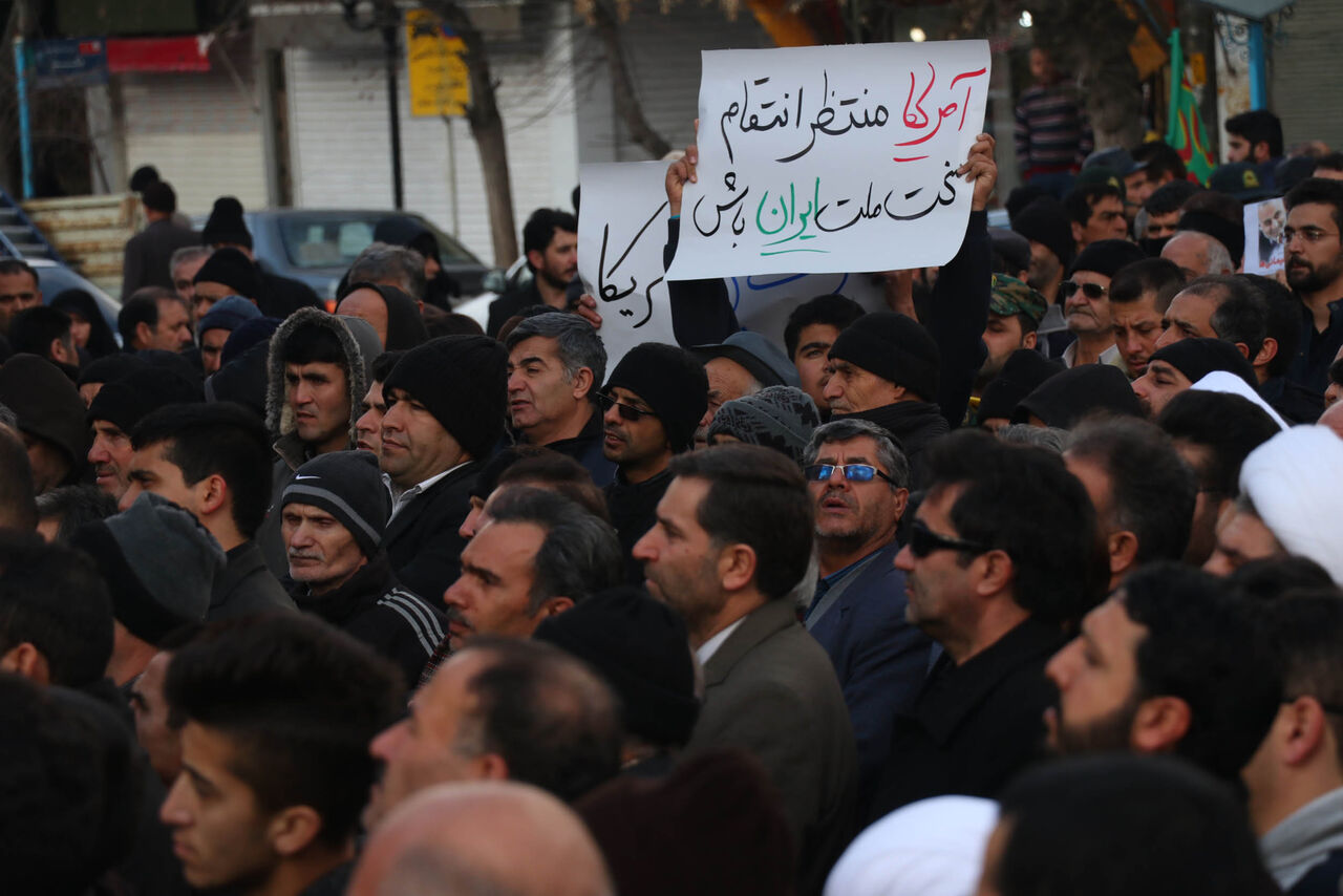 راهپیمایی حمایت از اقتدار نظام اسلامی و سپاه پاسداران در اردبیل برگزار شد