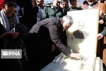 IRNA Archive Photos of Martyr Qassem Suleimani and Abu Mahdi Eng.