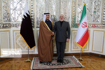 Iran, Qatar hold private talks