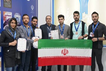 تیم اختراعات ایران، مدال خود را به سردار شهید قاسم سلیمانی اهدا کرد