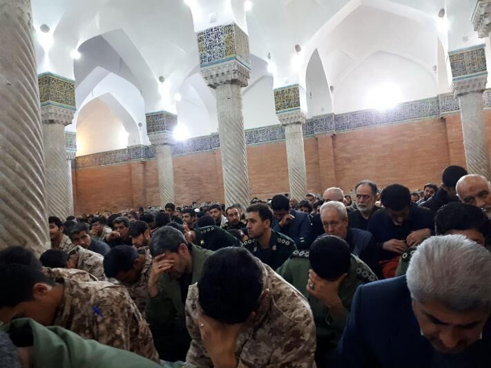 سوگواری سنندجی‌ها در رثای سردار شهید سلیمانی
