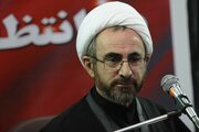 امام جمعه ایلام: مردم ایران تسلیم زیاده خواهی آمریکا نمی شوند 
