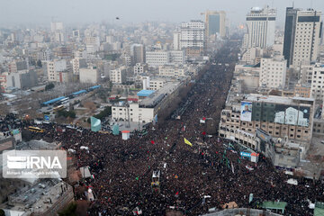 Magnificent funeral of martyr Soleimani in Mashhad