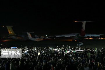 The arrival of the body of General Qasem Soleimani and his martyred companions in Tehran