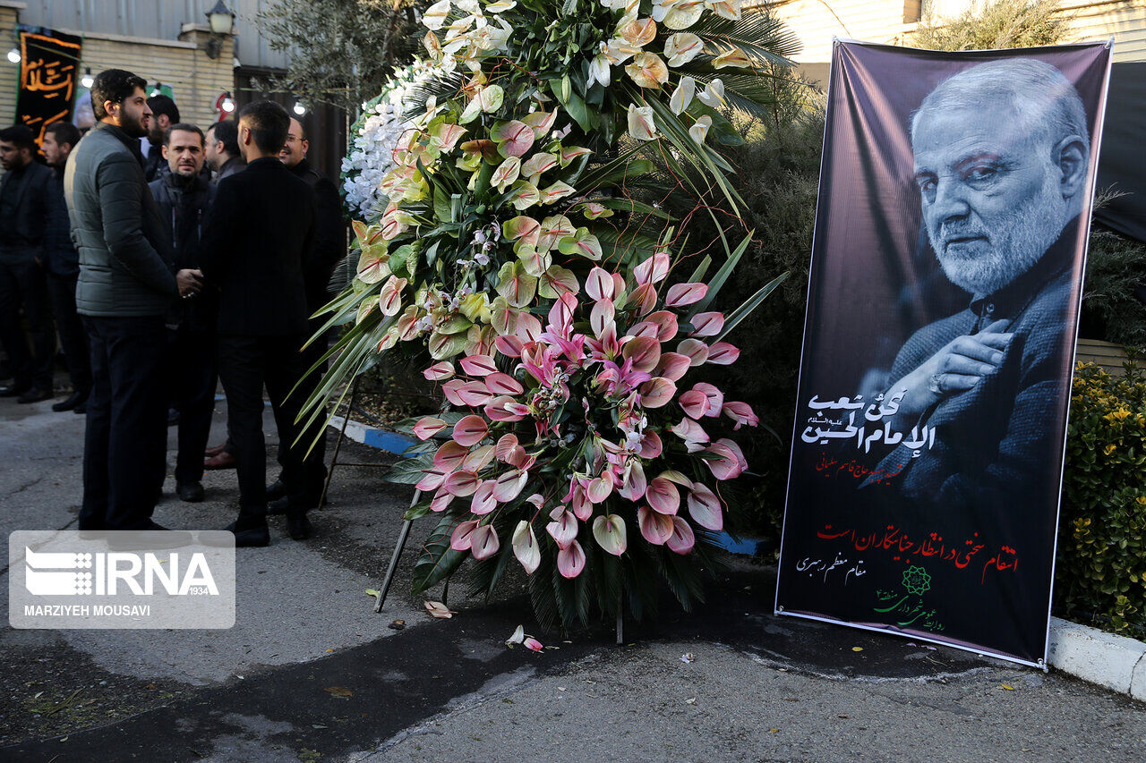 Alborz province teachers join funeral procession of General Soleimani