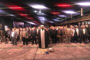 اصفهانی‌ها پس از حمله به مواضع آمریکا نماز شکر خواندند