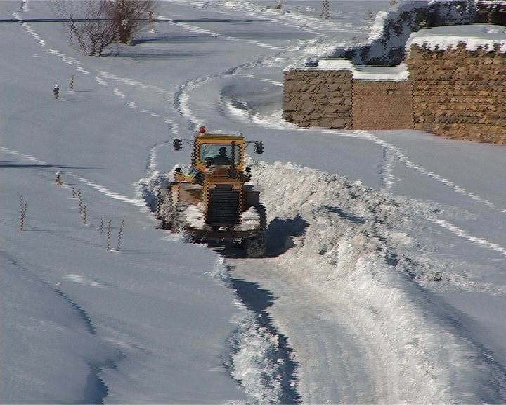 ۴۰ درصد راه‌های روستایی شهرستان بانه مسدود است