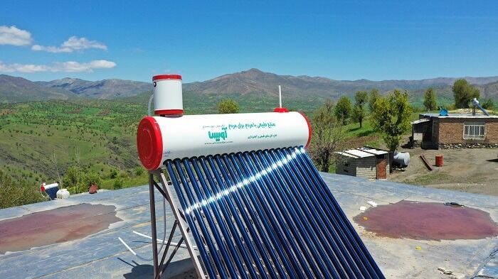 ۹۰ دستگاه آبگرمکن خورشیدی تحویل روستاییان کردستان شد