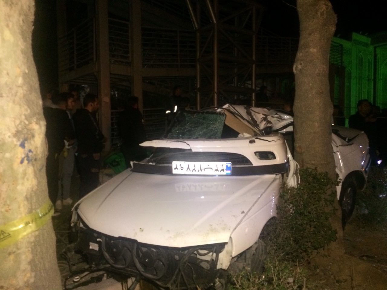 سرنشین تیبا در برخورد با پایهبرق در آبادان جان باخت سرنشین تیبا در برخورد با پایهبرق در آبادان جان باخت