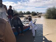 امداد رسانی به سیلزدگان چابهار تنها با قایق و بالگرد