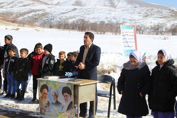 عملیات احداث مدرسه ۴ کلاسه روستای «زرشوران» تکاب آغاز شد