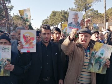 راهپیمایی مردم دامغان در حمایت از سپاه