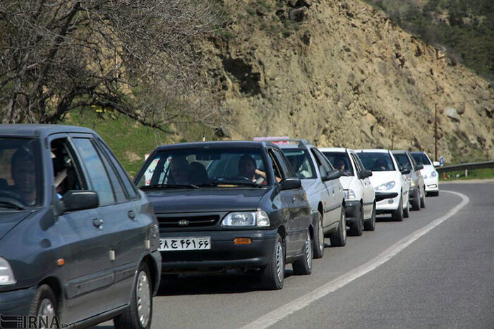ترافیک در مسیرهای شمالی استان تهران نیمه سنگین است